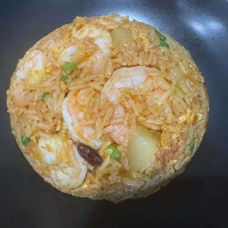 Pineapple Fried Rice Delight
