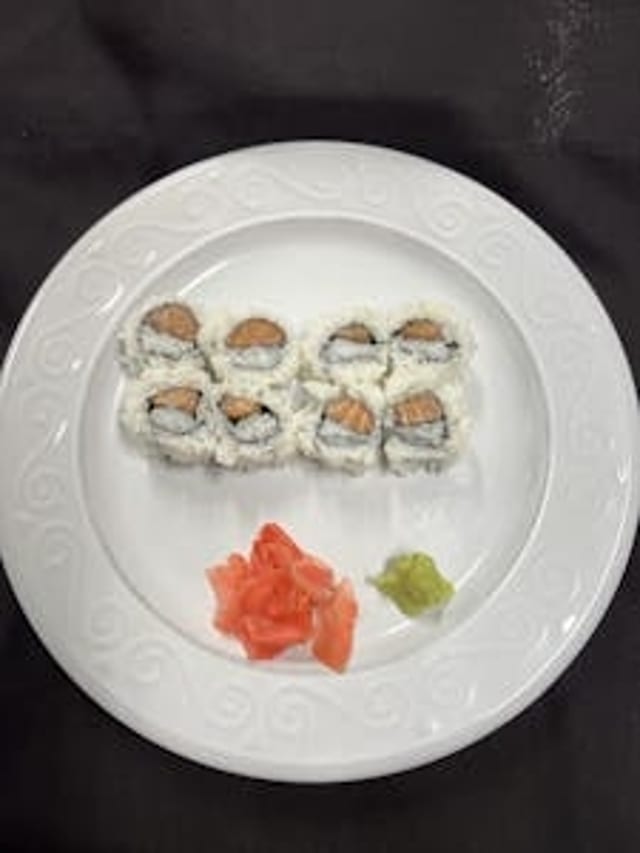 Salmon Roll.